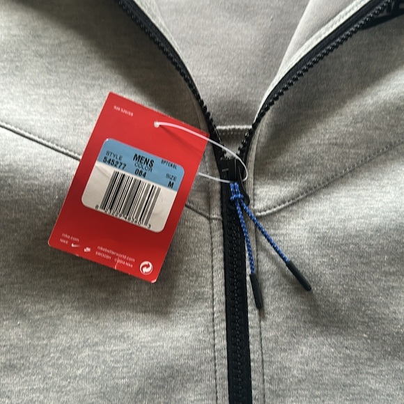 Nike hoodie - Picture 4 of 5